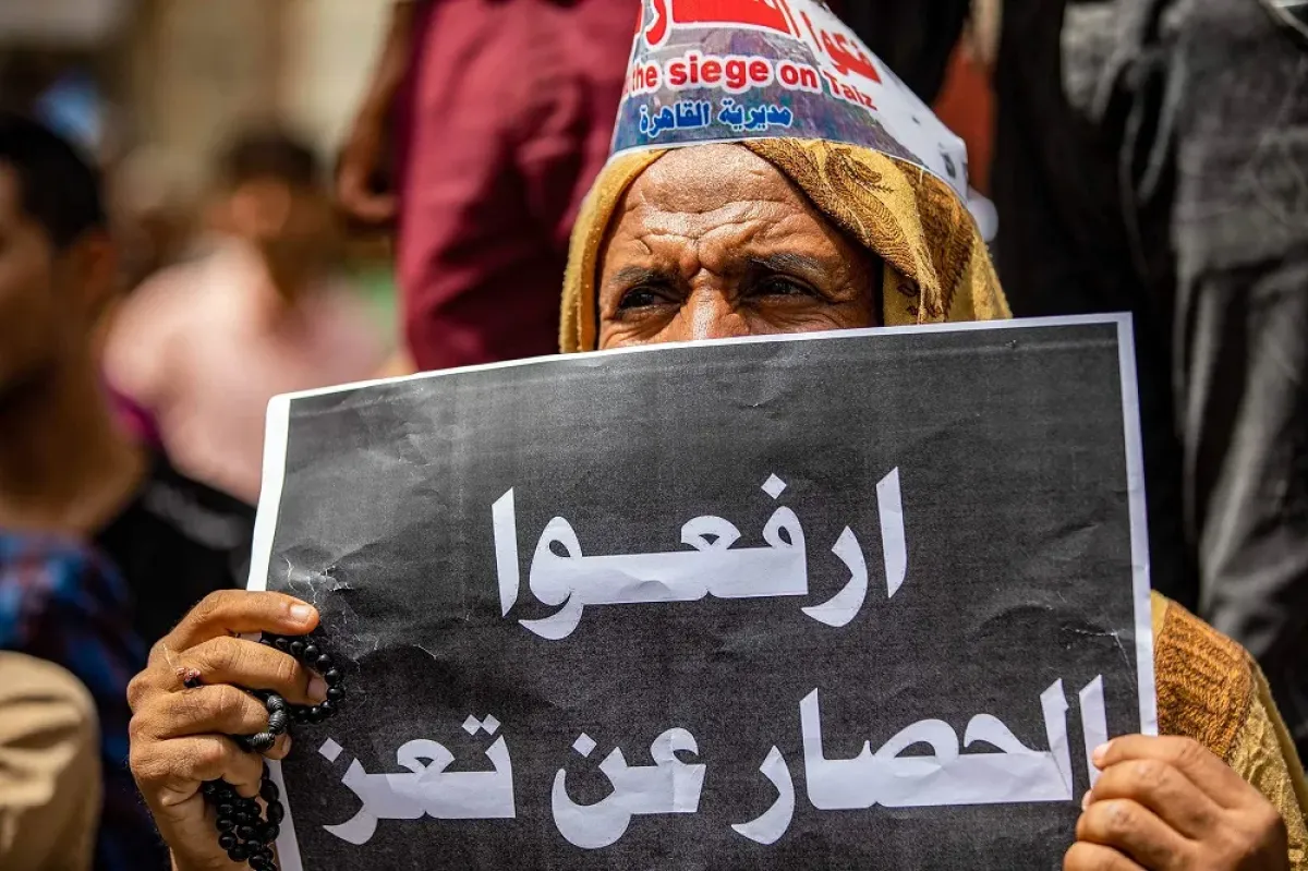 من «قلب اليمن» المحاصر إلى «الرئاسي»: «ما نشتيش تضامن.. تعز تشتي قوات فجر اليمن»