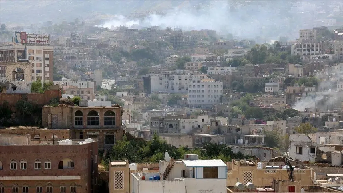 إصابة 17 مدنياً بينهم نساء وأطفال وتضرر 7 منازل جراء قصف حوثي استهدف مدينة تعز