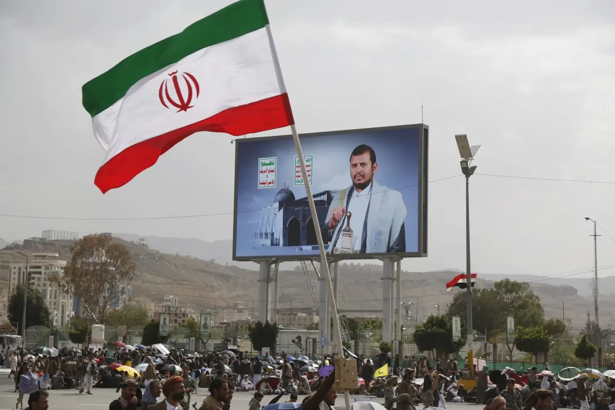 لماذا الإيرانيون محقون في أن الحوثيين «وكيل رخيص» و «مرتزقة مثاليون»؟!
