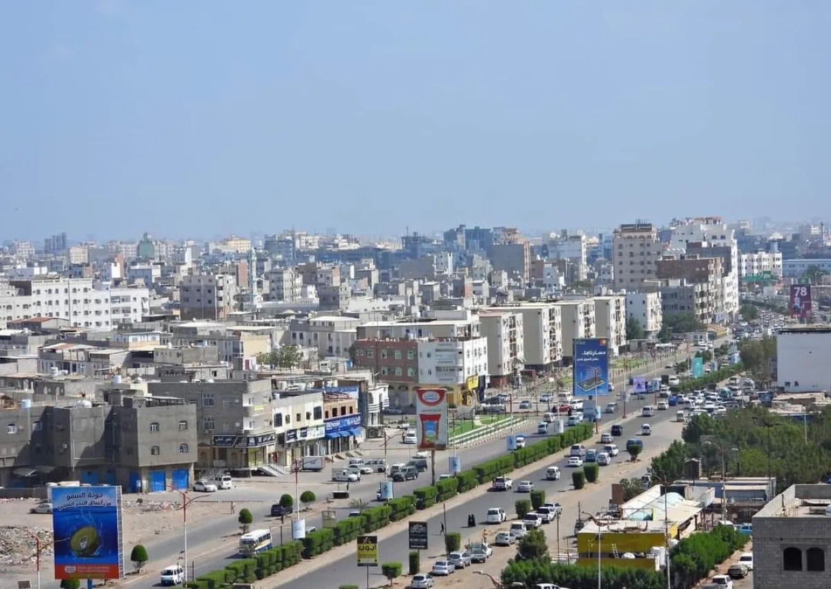 أمن عدن يضبط خلية متهمة بالارتباط بالحوثيين والإرهابي أمجد خالد ويعثر على متفجرات