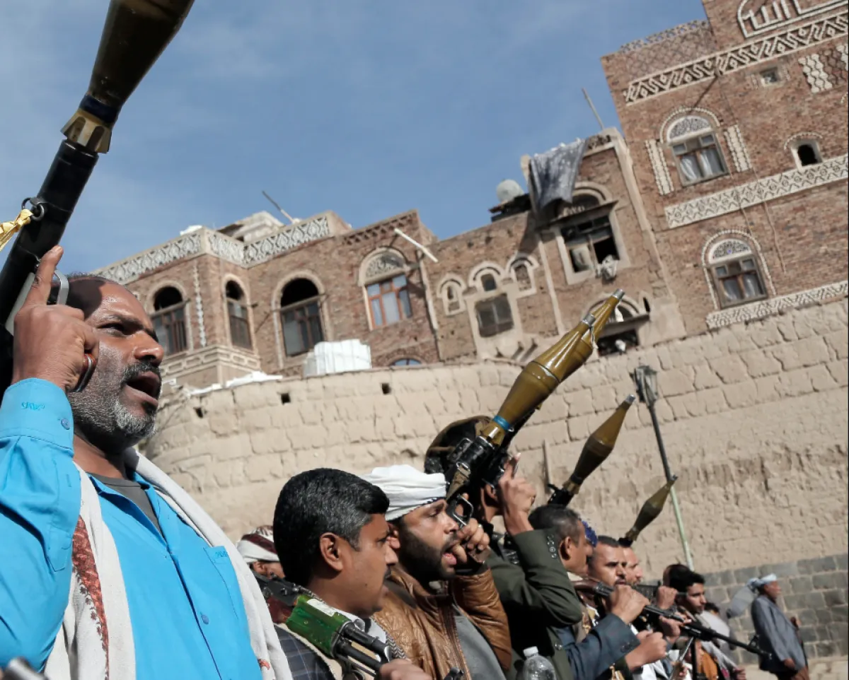أجر لكل منشور: حَوَثَة المنصات يطالبون بالمال وسط احتدام المعركة الدعائية