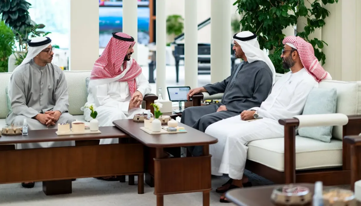 السعودية والإمارات تبحثان تطورات المنطقة وتعززان التنسيق المشترك