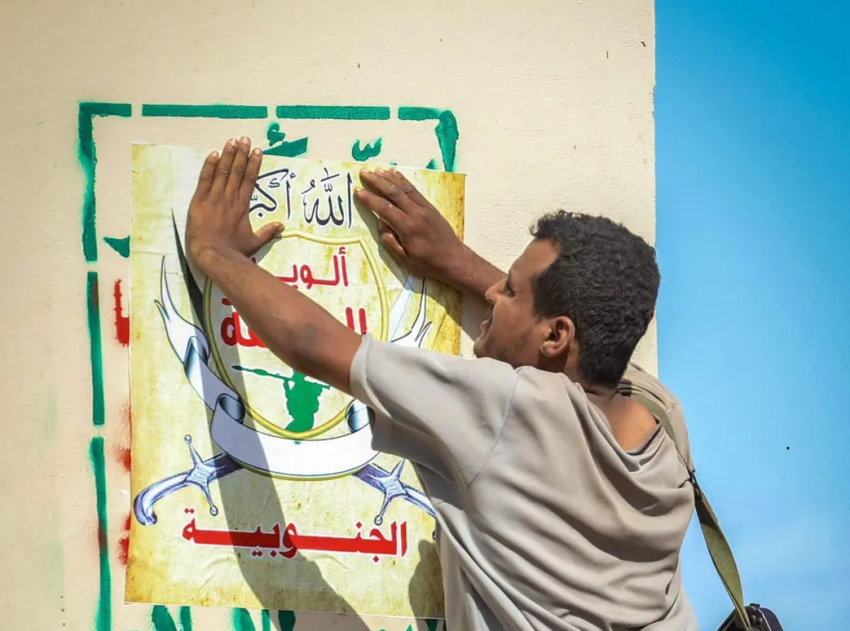 تحديث - مستجدات عسكرية.. ضباط الحرس الثوري يقودون الحوثيين وغرف عمليات في لبنان والعراق