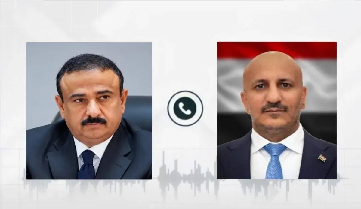 طارق صالح يعزّي محافظ شبوة بشهداء هجوم مليشيا الحوثي الإرهابية