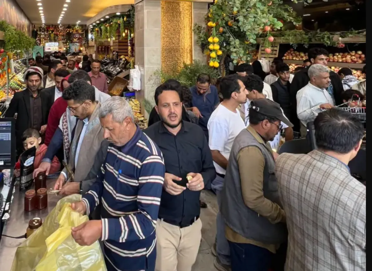 مسلحون يقتحمون شركة «ملك الفواكه» بصنعاء ويهددون بتفجيرها