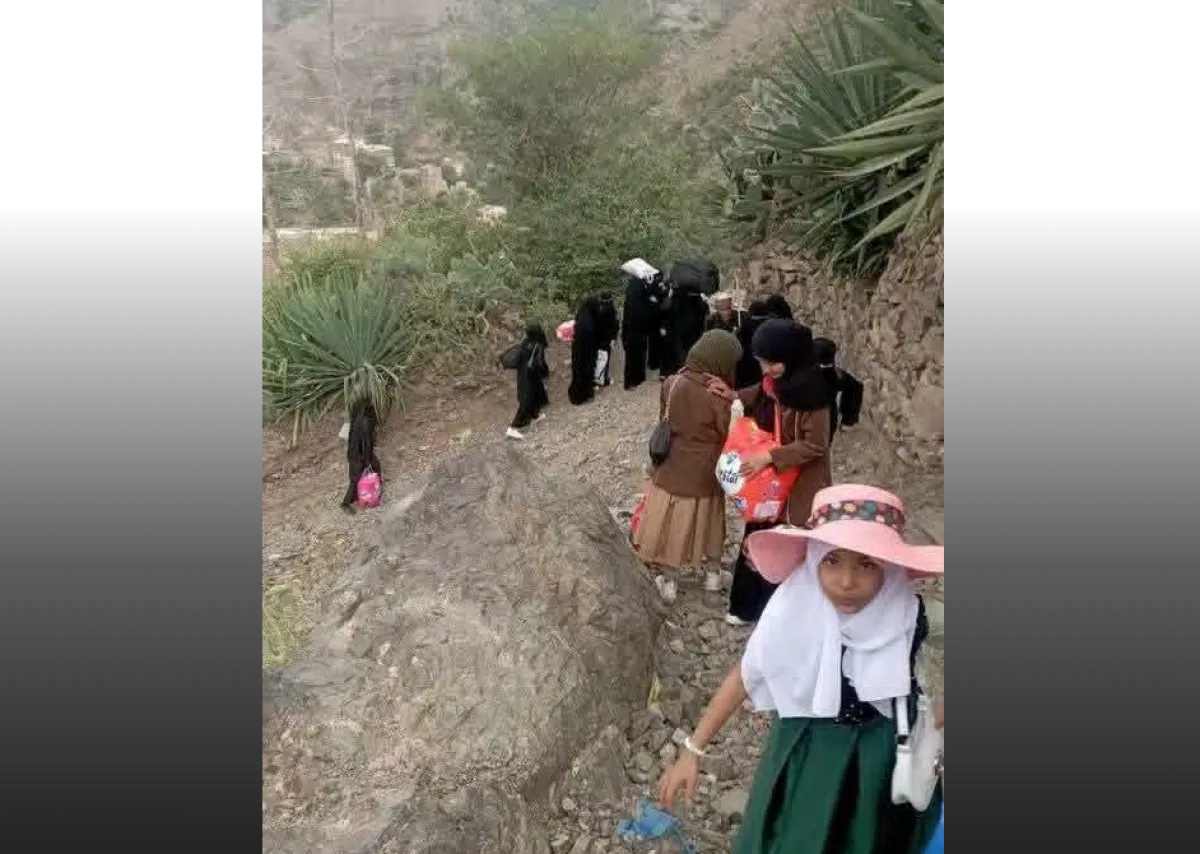 نزوح جماعي من قرى النجادة جنوب شرقي جبل صبر بتعز جراء القصف الحوثي
