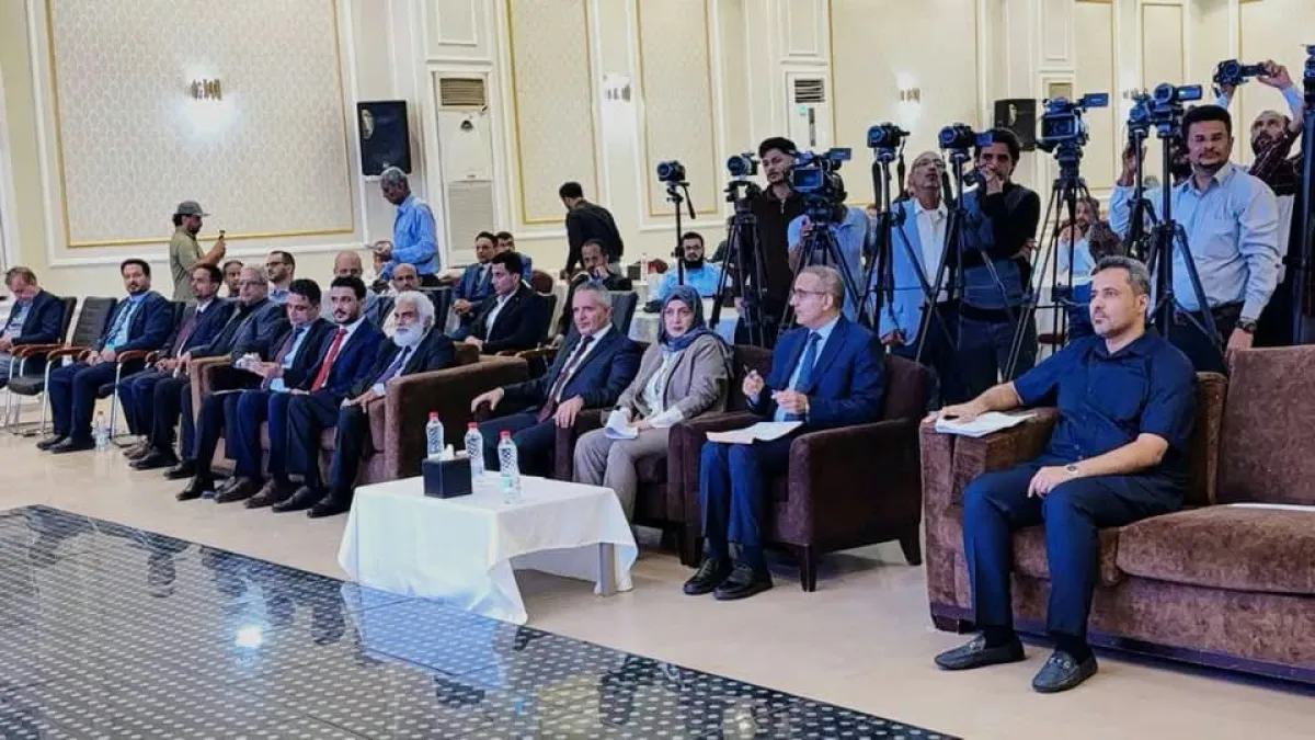 خمسة وزراء ومحافظان يستعرضون مفاعيل حصار تعز وانتهاكات مليشيا الحوثي