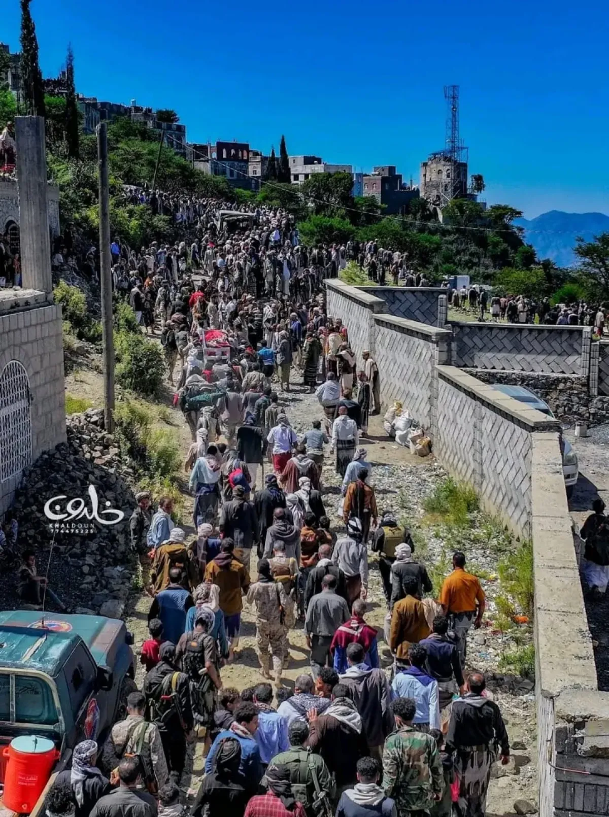 بالصور: ودع جبل صبر ثلاثة شهداء في تشييع شعبي مهيب