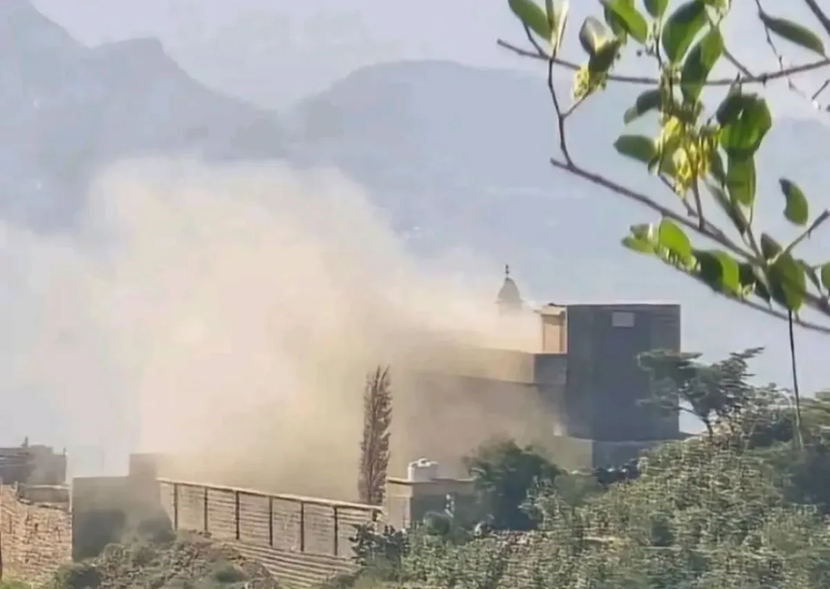 قذائف حوثية بغازات سامة... السلطة المحلية بتعز تدعو إلى تحقيق عاجل